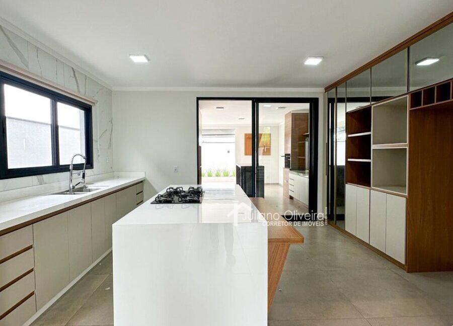 3755c8ea-cb77-44d2-8cc1-91b92c061810