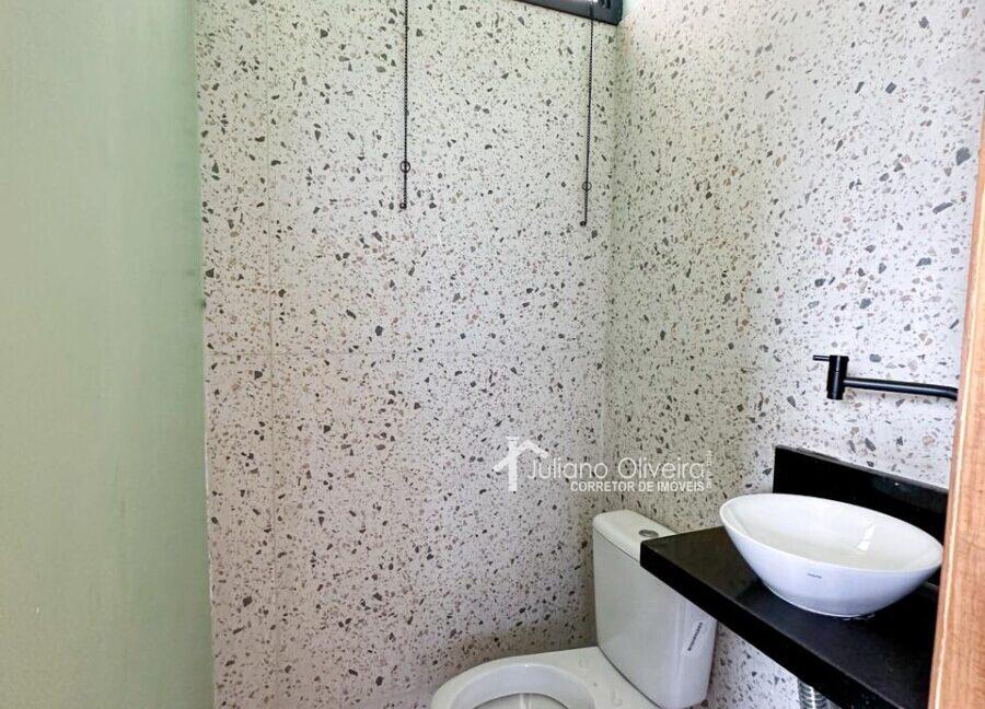 4f2aa2ff-ebbd-4d7a-a962-758dd8aa2d12 (1)