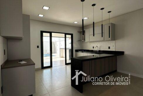 764e1e39-b570-4a04-b1ce-5ef93b76ad1d