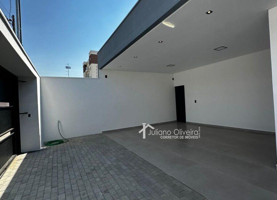 8c4ba2ff-0a39-47e0-8fff-a60743dab04d