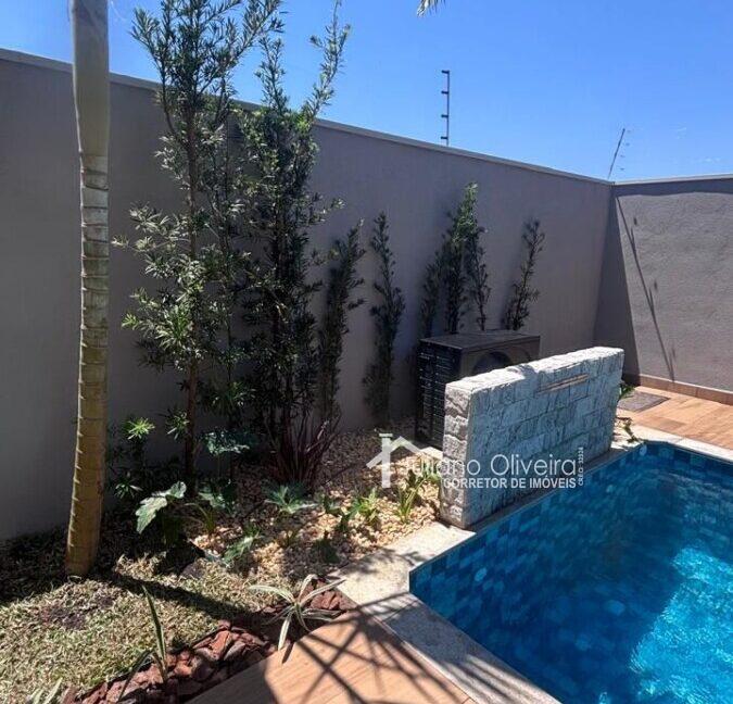 aa60ec2c-9475-4a5b-8c46-e00abe656f6e