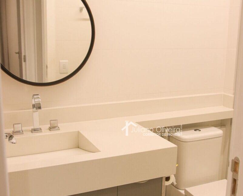 b236b4d1-6edf-435e-8d61-0c66484bea06