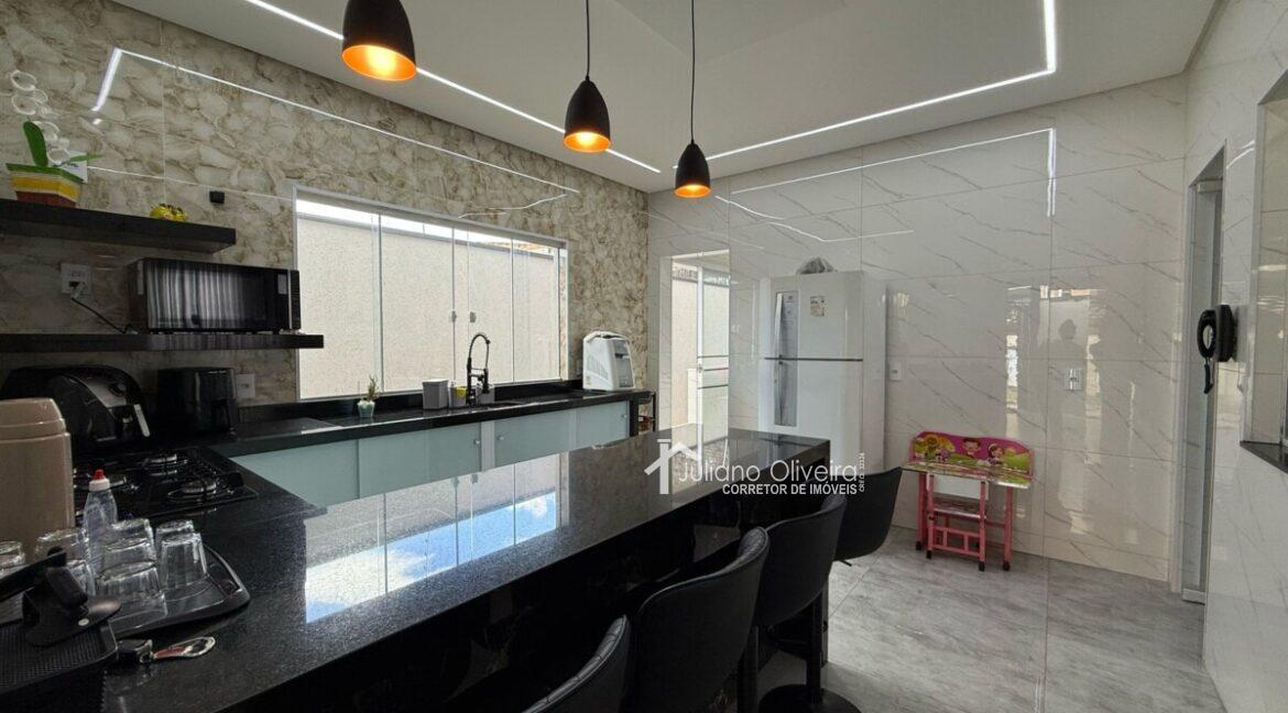 d0d8151f-80a7-46ec-9e6b-04d2d0489240