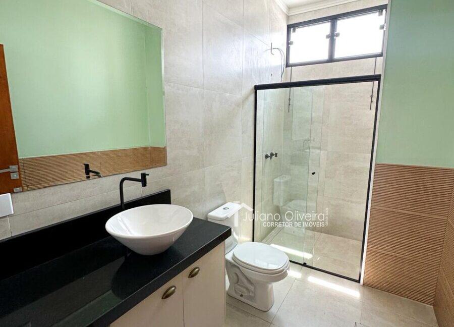 eb5756ee-19b2-40b2-8d82-8696335d42b1