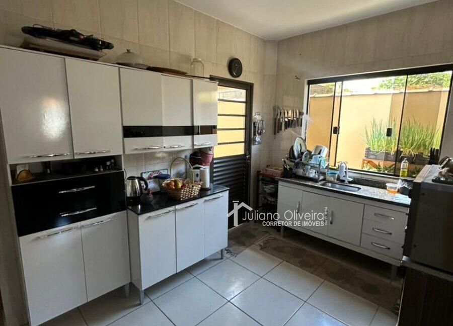 0c63275d-ce57-4d34-be54-ba2e35d77379