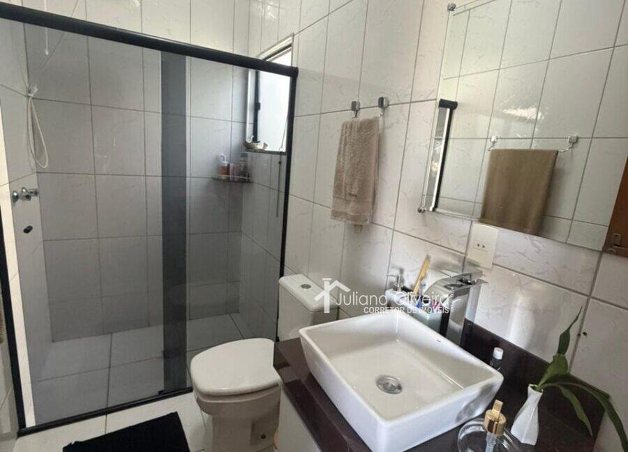 8879ac8f-f369-4f31-a69a-8be31ec40401