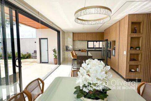 d3cdd6fc-df36-431b-88cb-d970e1d182e5