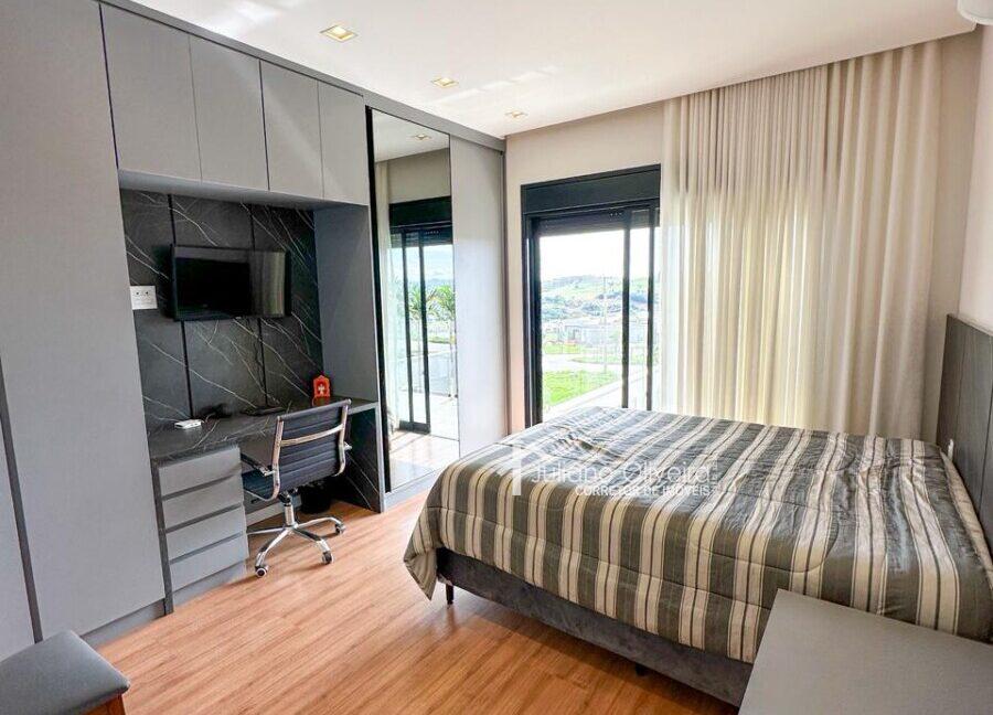 d7cf1581-4de9-4cb9-983b-6d4b67ac10db