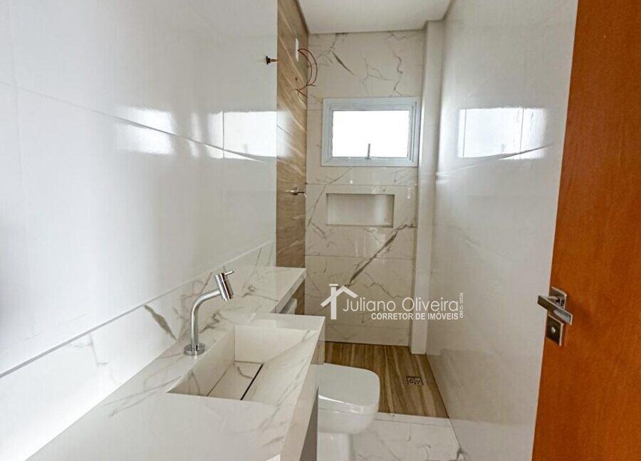 f2052c76-e6f9-4520-a57c-d751552ae5aa