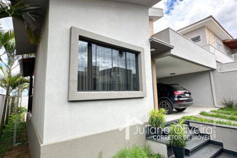 360d4073-3c3c-40d9-a50b-68c0ca3ec609