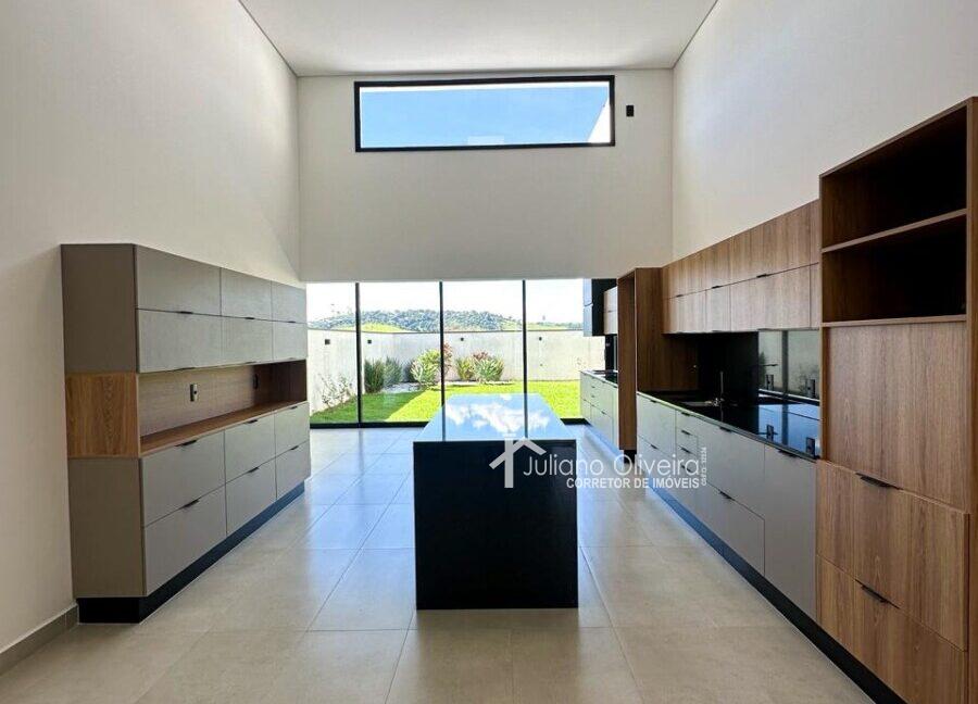 6061a7aa-cb58-40dc-9cbd-779ea661ef47