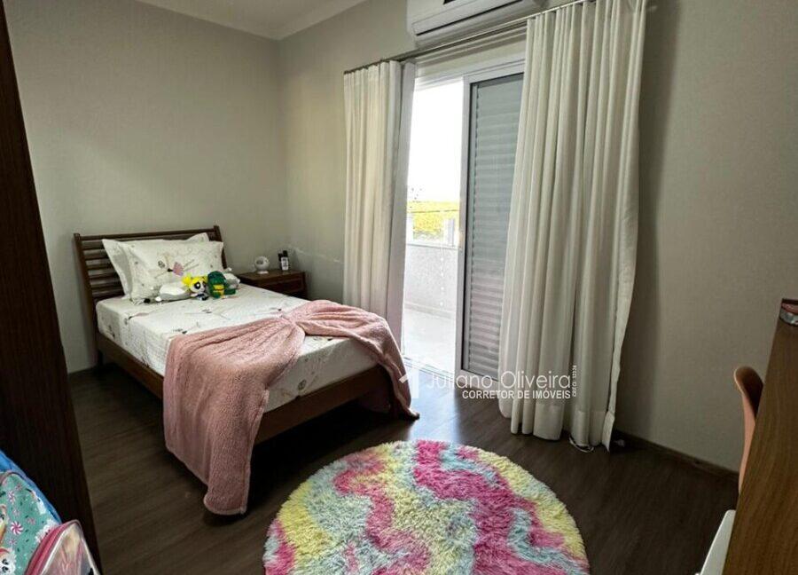 28978d04-89b8-438a-a6fc-be6b9431b33a