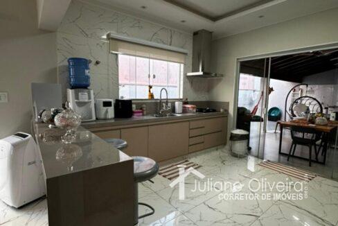 4cb7f351-7d60-4d96-8143-10e42830fe25