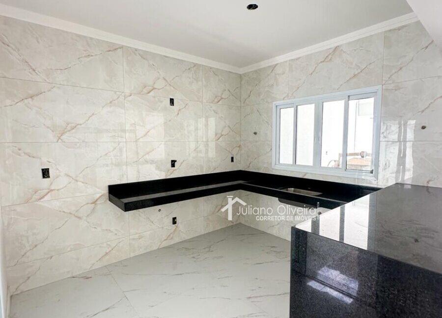 ac895f3a-5f8d-4ef0-926f-b5c051ce83a3