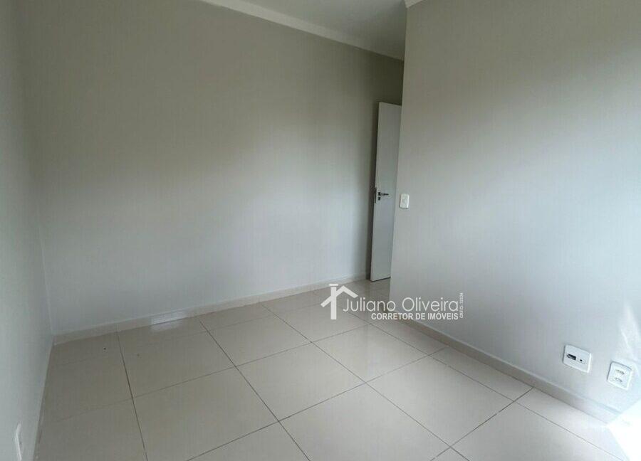 f2543cd3-0261-4c49-b438-472c2e814dd6