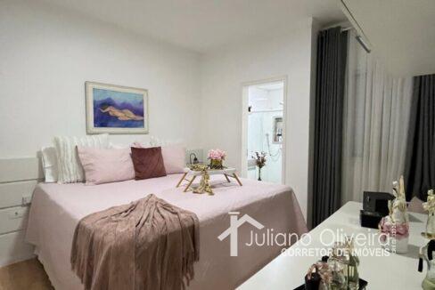 073d5d12-f3cd-4ab2-9f7f-82a7d4e85ccf