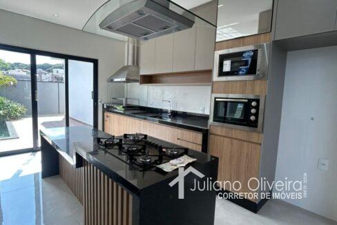 0f6eb6da-6d00-47da-8cae-1db0b41ff8c3