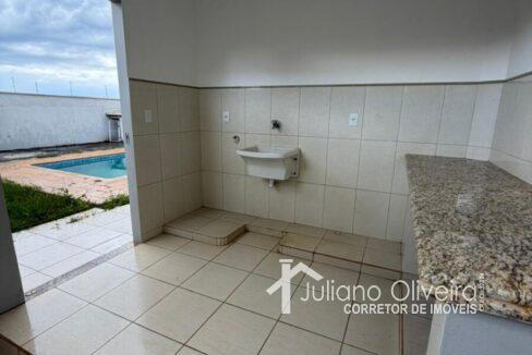 14deb454-42a4-4165-a7f6-59bd49627d5d (1)