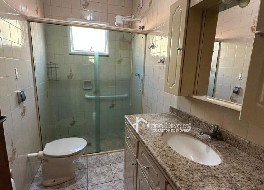 8b8102c6-6dcc-41df-a134-bb716a9c003d