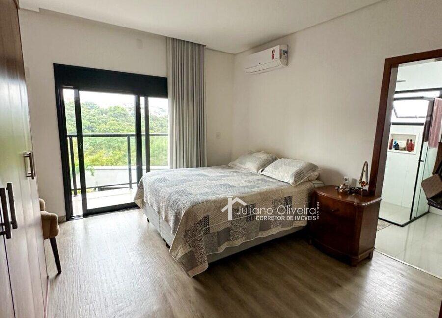 8c361051-3f98-46cf-8d14-da1ba2ecfac6