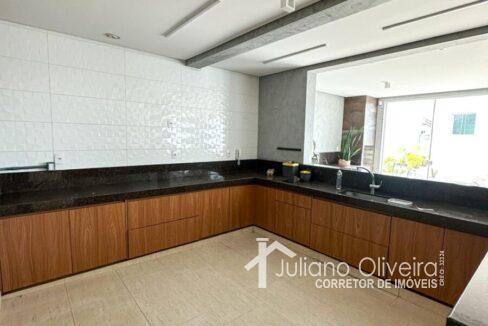 a0478578-82b5-423f-9e70-50dad18711af