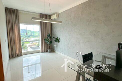 b5040642-604a-40b8-83cb-c2d407e1448f