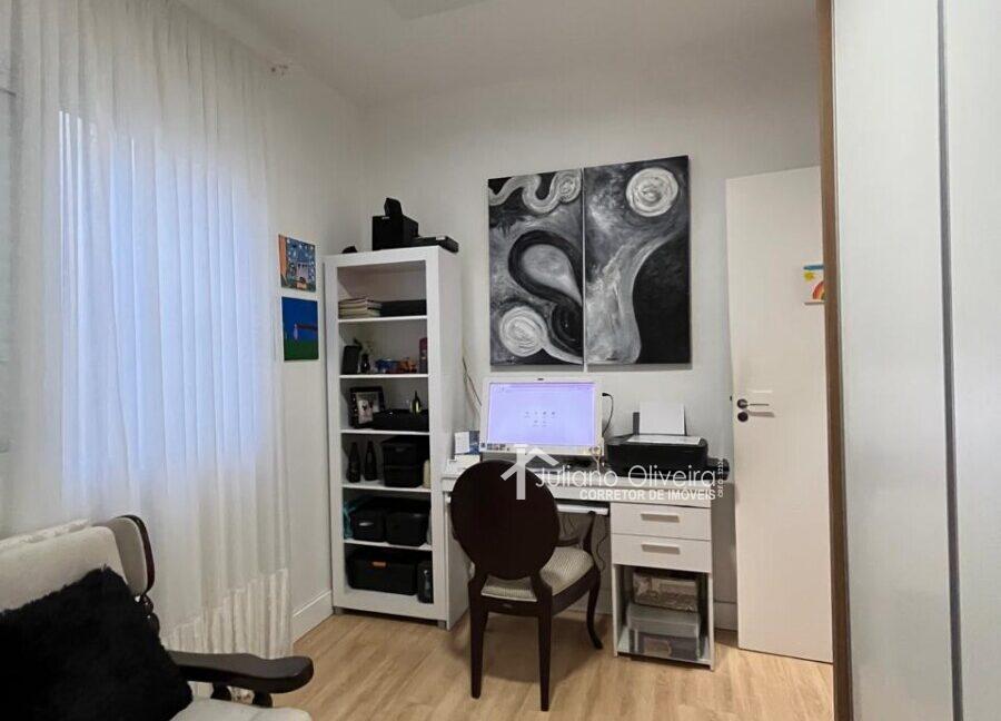 c20cdb06-04d3-47e4-ad04-1e13ced9e360