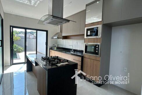 cc10711d-dcbc-4ece-a3f7-b9794a7c93af