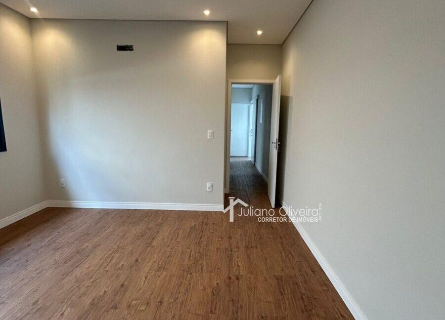 f8c70331-76a5-4ad6-b7b7-4bc70b3e0820