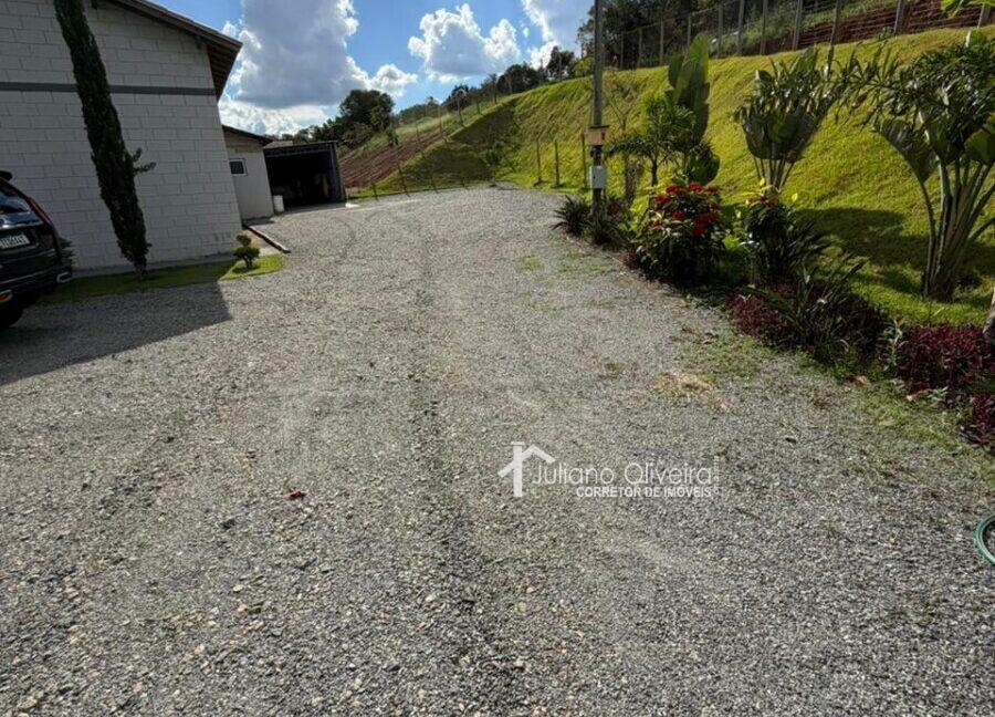 2f800770-02a5-4e77-bb75-8fbf0c997f38