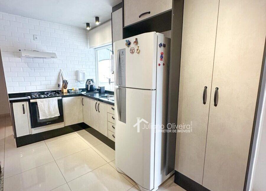 4eb77f12-eaeb-471f-82ba-4538534f6ca6