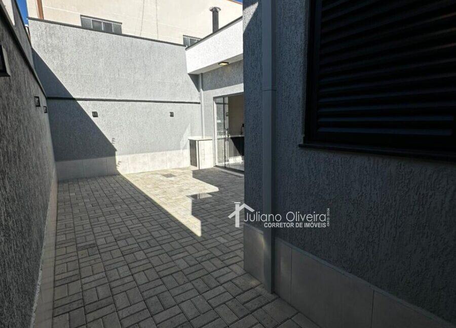 6a5b70f3-b945-40a4-8672-9accdf68a421