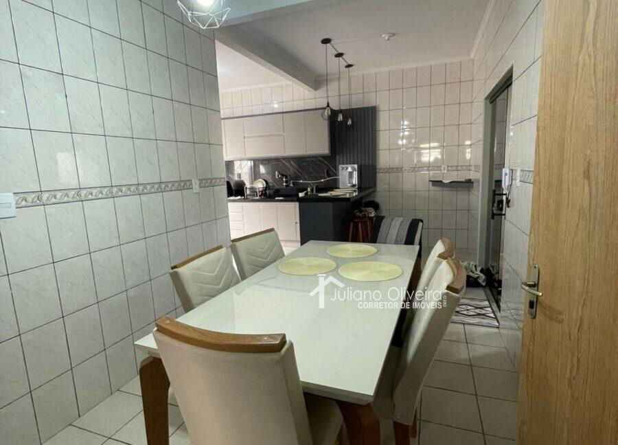 8fe05789-b54b-41fa-818b-c424751fc4b9