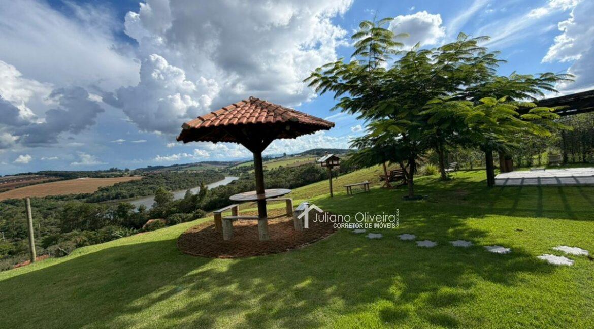 b7bcabaa-6f7f-4cff-b384-34e8f7538613