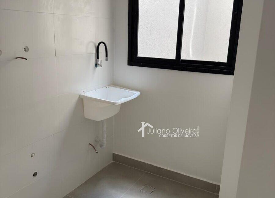 e03b8f3e-5fc4-4e49-a2ce-7a26c592a74d